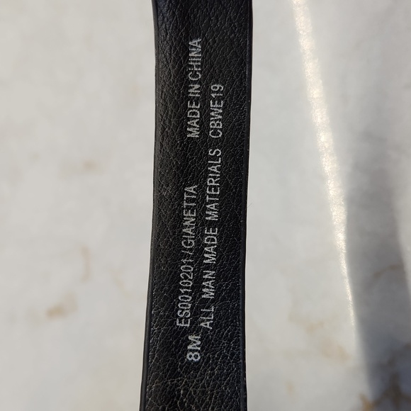 Euro Soft Gianetta Black Sandal, size 8, Thong with Velcro Strap, Vegan - Picture 4 of 5